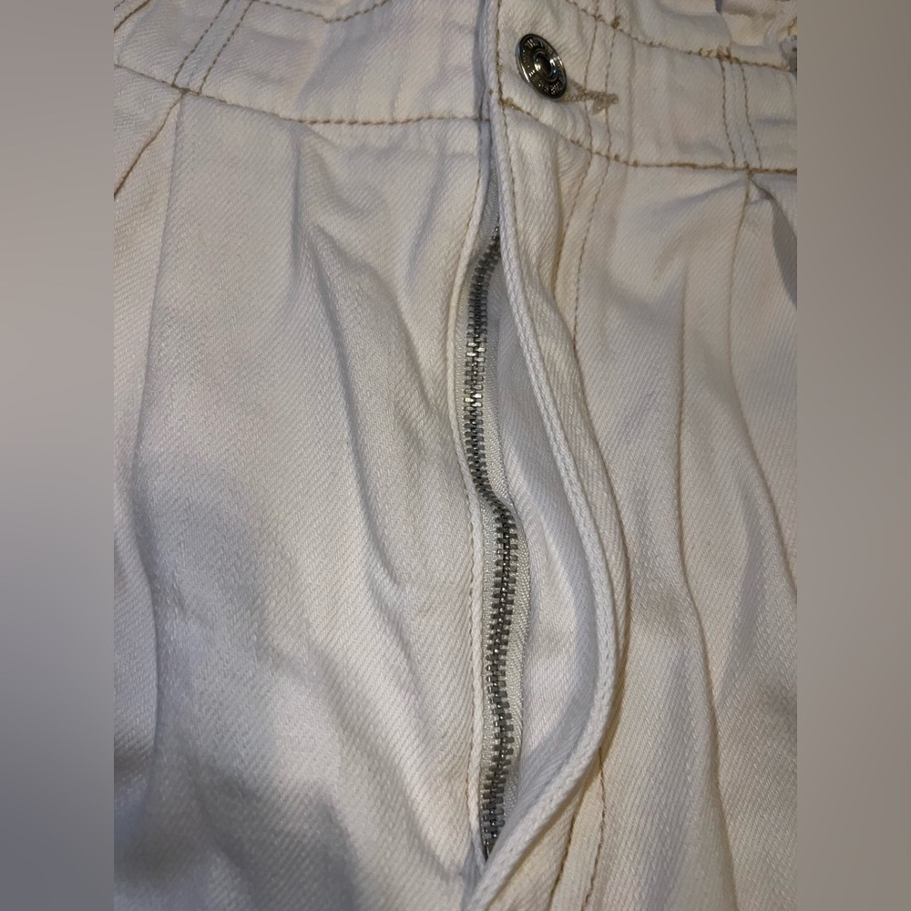 We The Free Small high waisted Paperbag denim shorts - Picture 4 of 7